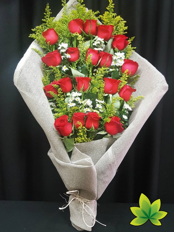 Ramo de 19 rosas rojas