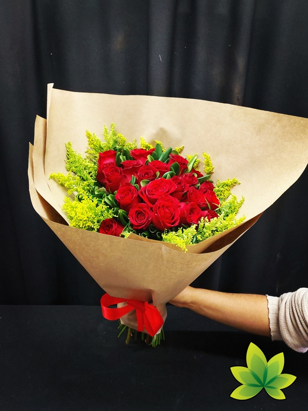 Ramo de 24 rosas rojas